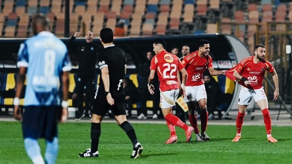 3 بنود في عقد بيع نجم الأهلي رسميا