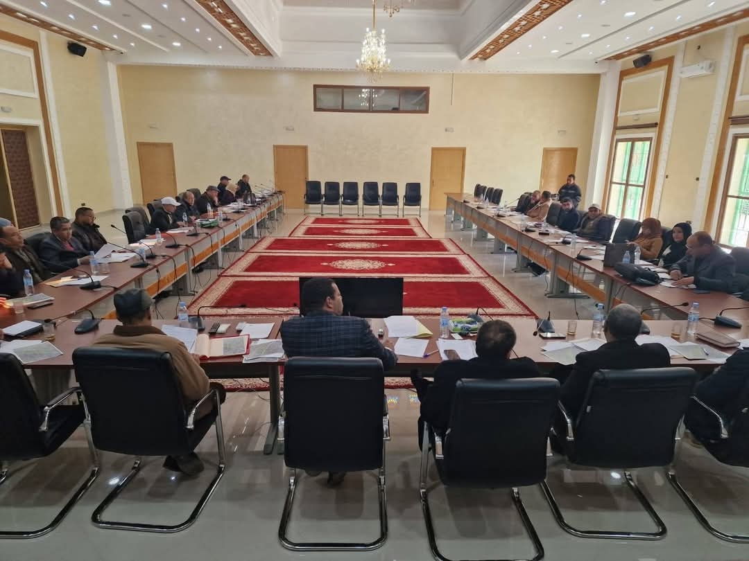 مجلس جماعة تنغير يصادق على اتفاقيتين لبناء محطة طرقية وحماية المدينة من الفيضانات