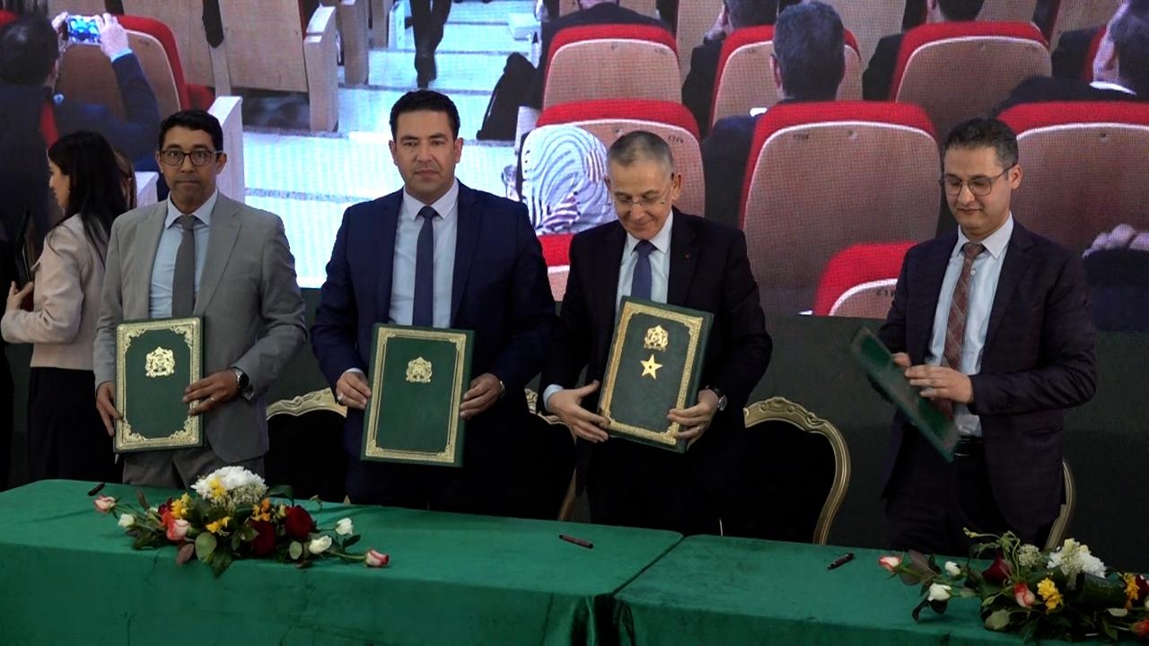 بوعرورو يوقع على اتفاقيات شراكة لتعزيز جاذبية جهة الشرق