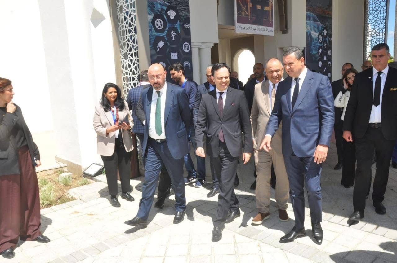 طنجة تستضيف الدورة الثامنة لملتقى صناعة السيارات وسط دعوات لتعزيز التكوين والتنافسية الصناعية