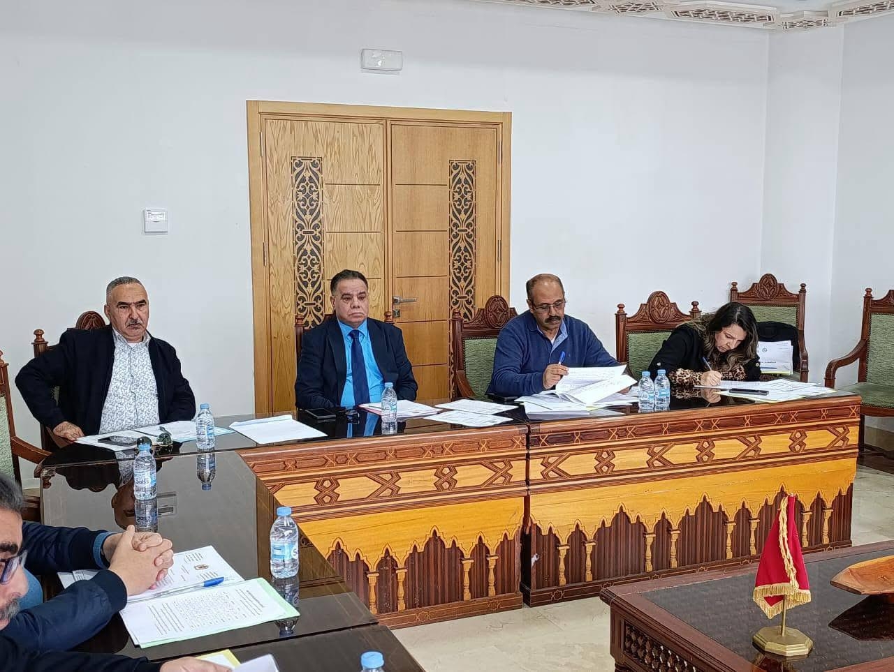 اجتماع دوري لغرفة الصناعة التقليدية بجهة طنجة يتدارس تنفيذ البرامج واستراتيجية تسويق المنتوجات التقليدية
