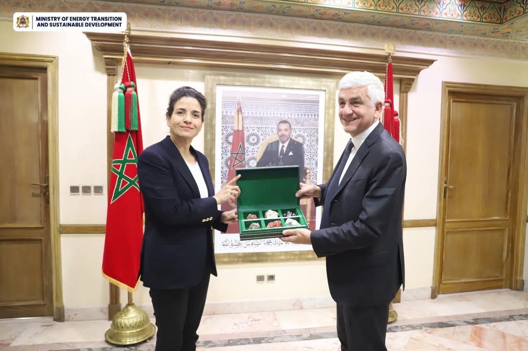ليلى بنعلي تتباحث مع رئيس منطقة النورماندي آليات تطوير الشراكات بين المقاولات المغربية والفرنسية