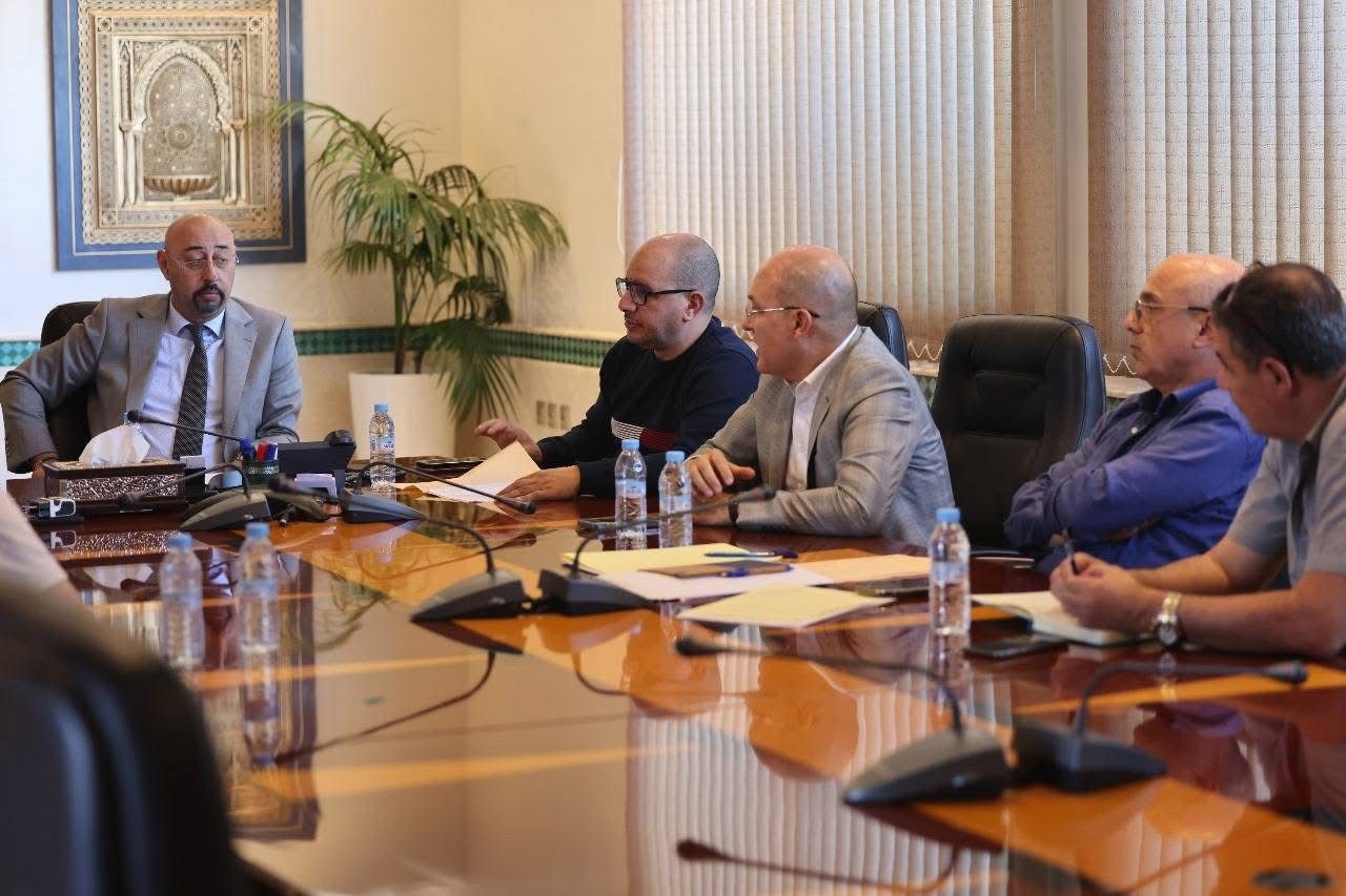لقاء بمقر جماعة طنجة يتدارس أوضاع سوق 'سيرفانتيس' بعد إعادة هيكلته