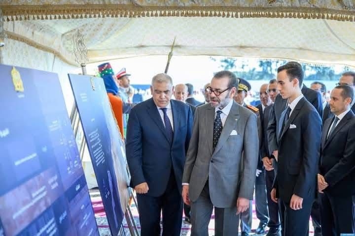 جلالة الملك محمد السادس يعطي انطلاقة إحداث منصة المخزون والاحتياطات الأولية لجهة الرباط- سلا- القنيطرة، تجسيد للنموذج المغربي في الصمود في مواجهة الكوارث