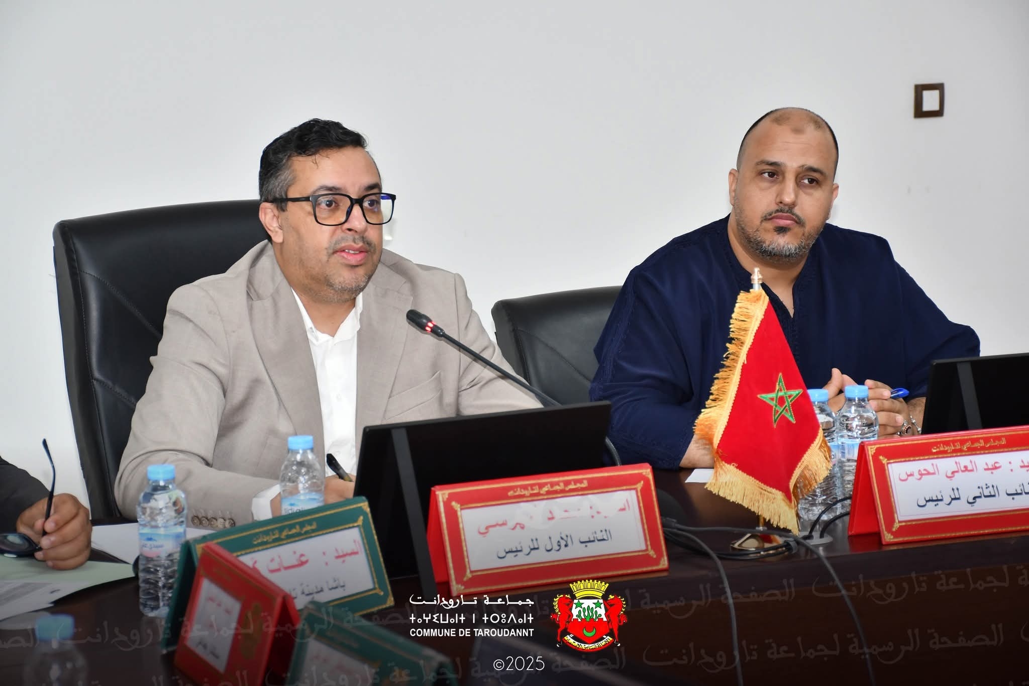 المجلس الجماعي لتارودانت يصادق بالإجماع على مشاريع تنموية خلال دورته الاستثنائية لشهر يونيو 2025