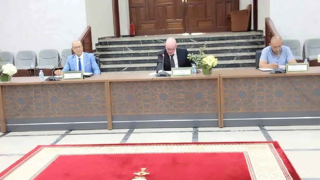 خلال الدورة العادية المنعقدة برئاسة محمد محبوب .. مجلس عمالة فاس يوقع اتفاقيات لتعزيز الخدمات الصحية