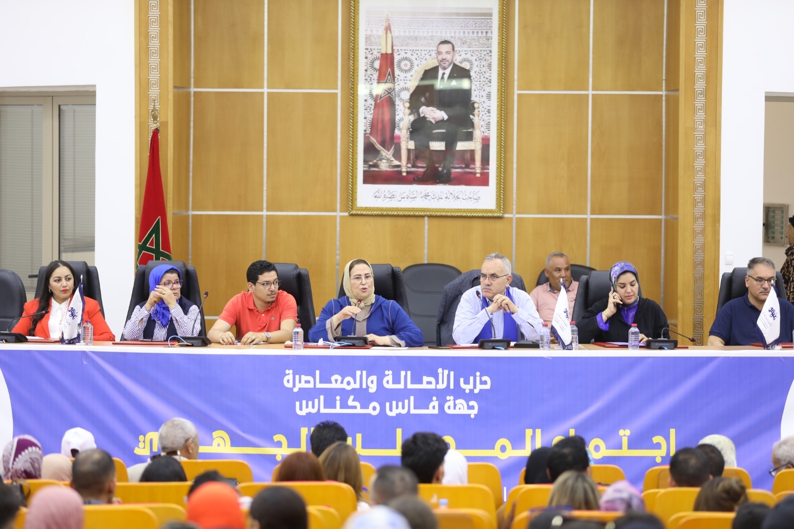 جهة فاس- مكناس.. خديجة حجوبي رئيسة المجلس الجهوي تقدم حصيلة العمل التنظيمي والإشعاعي وتوصي المنتخبين بتسريع إنجاز وعودهم للمواطنين
