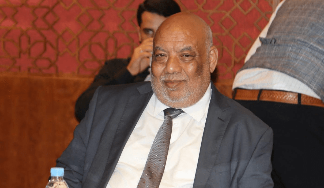 الزعيم ينقل لوزير الصناعة الآثار السلبية لعرض قنينات المياه المعدنية تحت أشعة الشمس وتأثيرها على صحة المستهلك