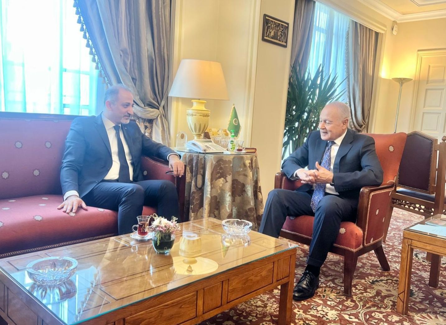 مصطفى يدعو لتقديم الدعم المالي وتفعيل شبكة الأمان المالية العربية