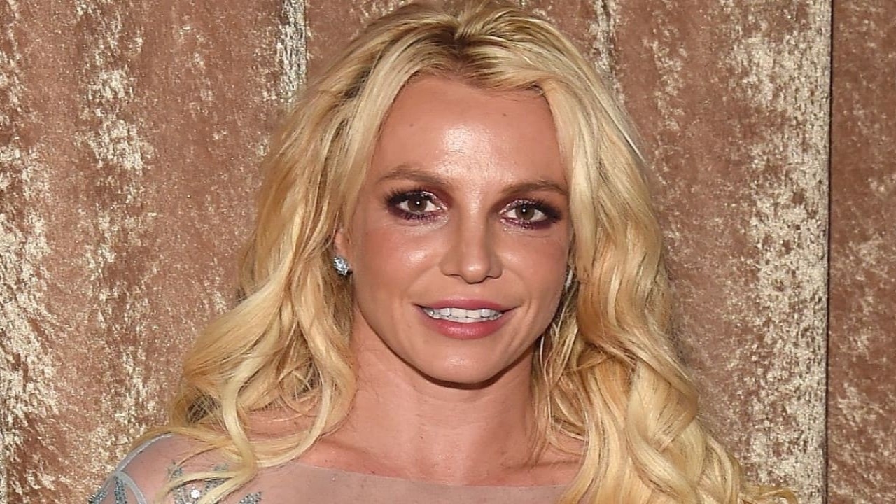 Oops! Britney Spears Caught Smoking Mid-Flight, Reacts After Getting Warning from Authorities