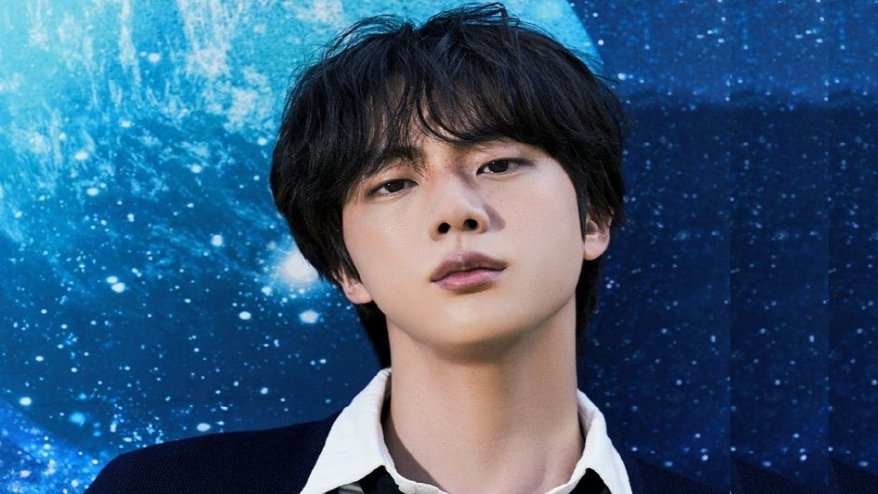 BTS' Jin's actions at Hi-touch event reveal how his real dynamic with HYBE staff and it's not what you're expecting; watch