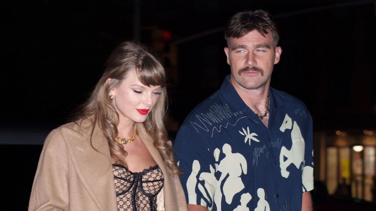 Travis Kelce Goes Husband Mode for Taylor Swift's Guitar with 15,000 USD Bid Creating Enviable Moment; Watch