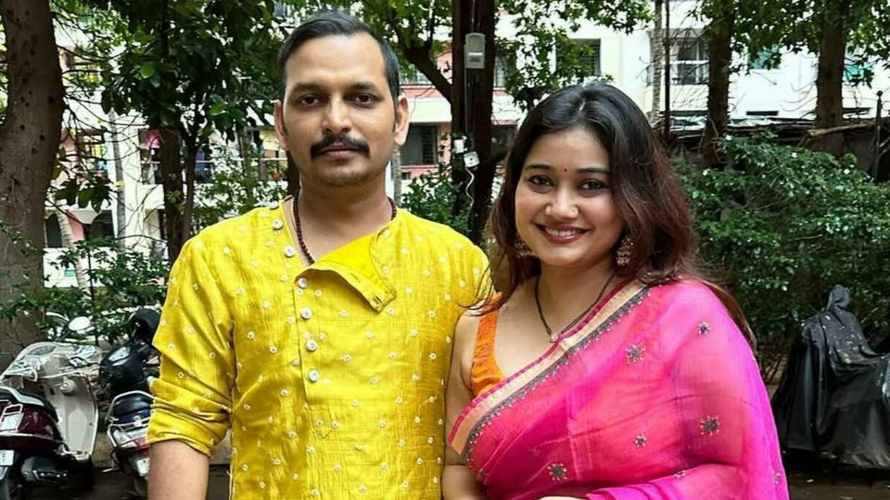 The Kapil Sharma Show fame Paritosh Tripathi and wife Meenakshi welcome baby girl, Surbhi Chandna and more REACT