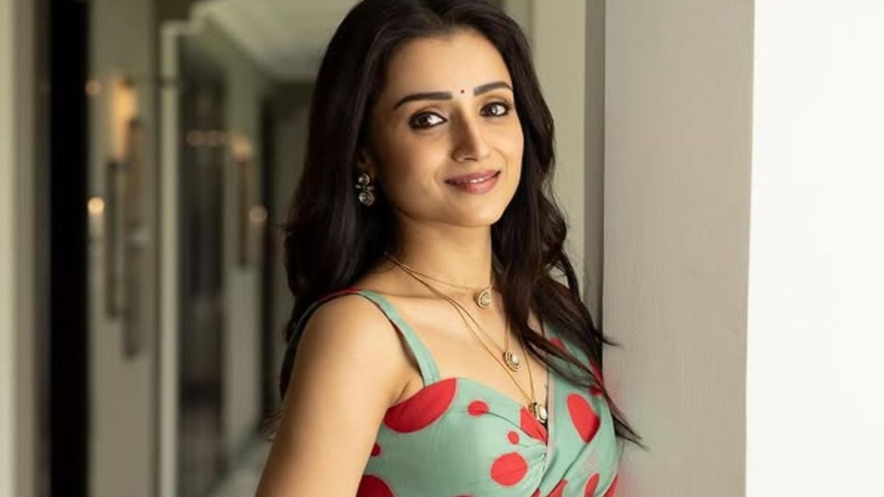 Trisha Krishnan stuns in polka dot saree with matching sleeveless blouse for Thug Life promotions