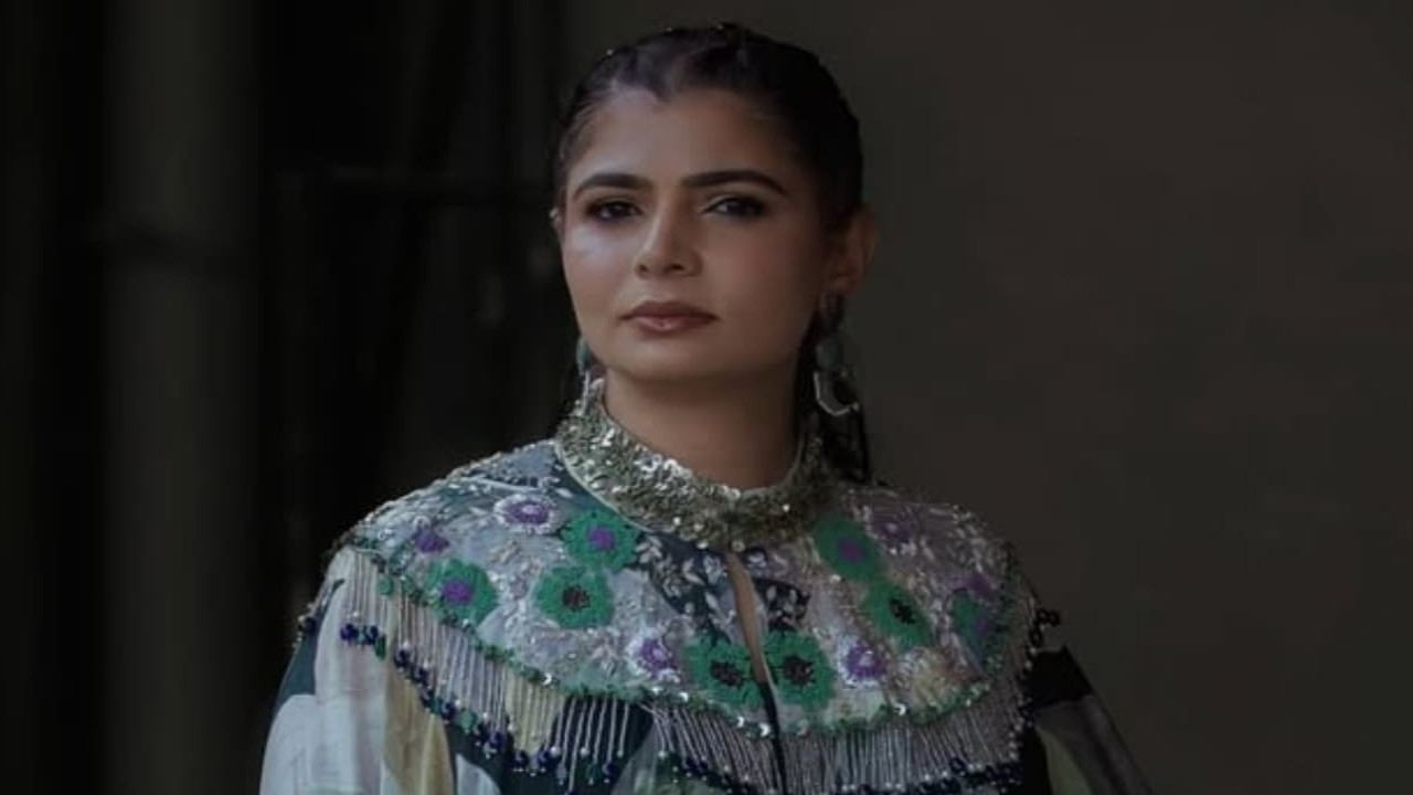 Meet singer, the voice behind iconic Tere Bina song from Guru, was banned and is going viral again for Thug Life's Muththa Mazhai