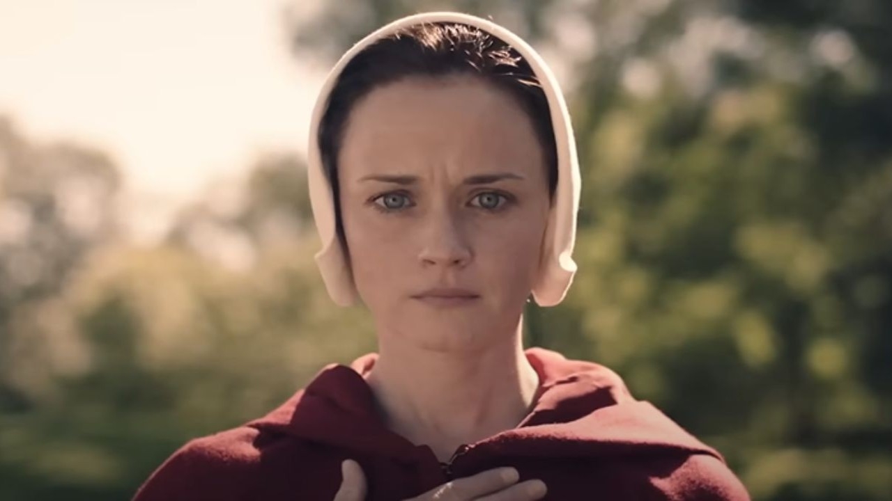 Should Alexis Bledel Get an Emmy Nomination for Brief Handmaid's Tale Finale Cameo? Hulu's Submission Sparks Debate