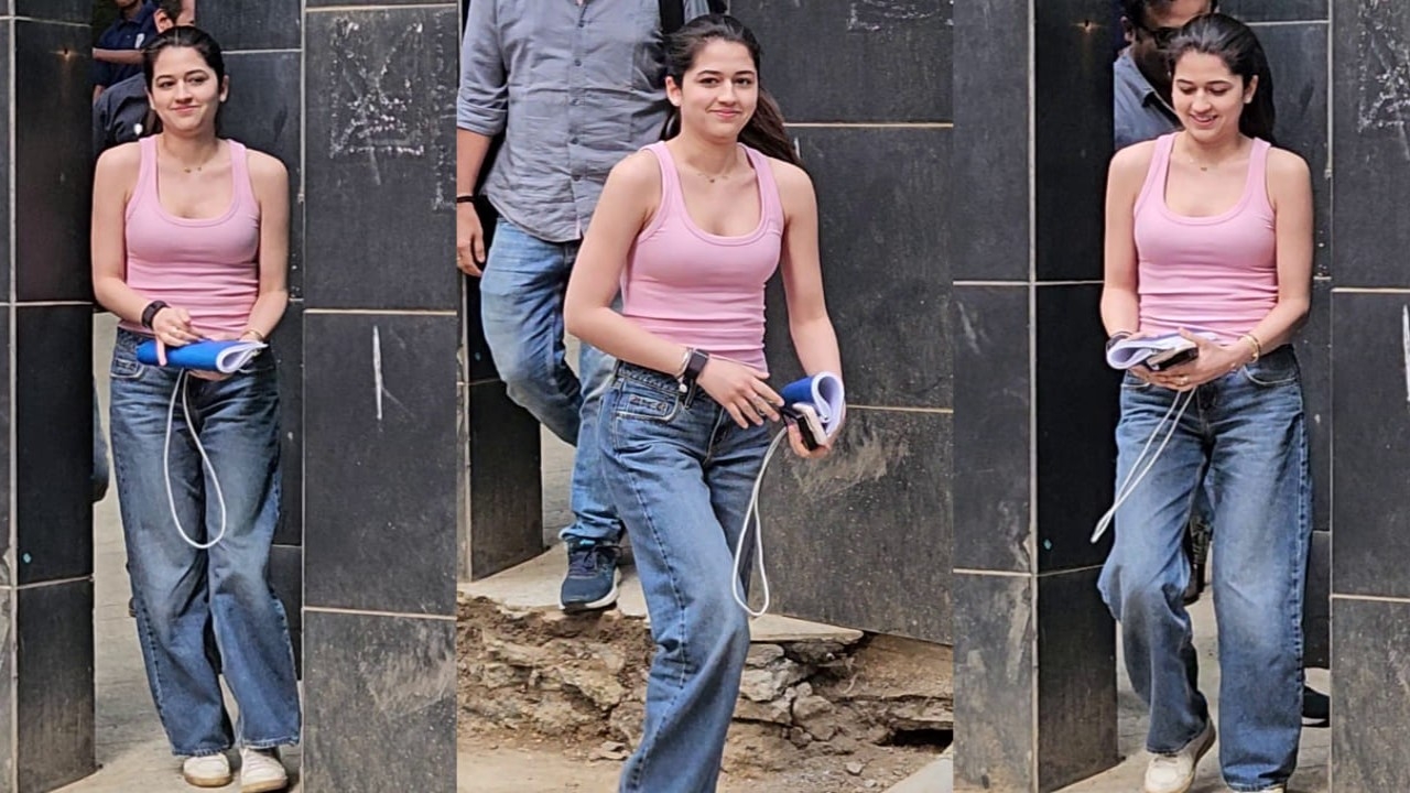 Naomika Saran styles pink tank top with denim jeans in hot Mumbai Summer, proving to be true fashion icon