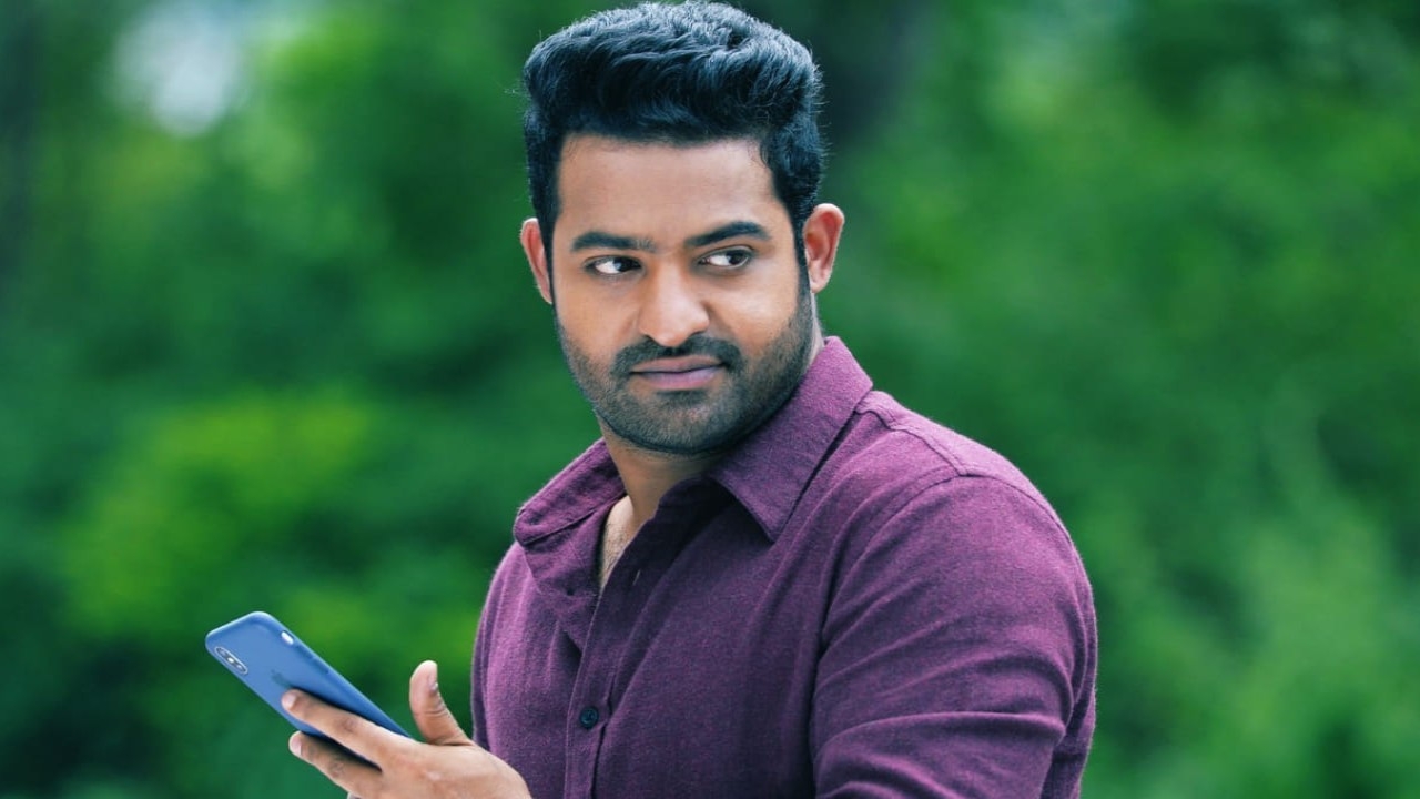 Rs 4 Lakh? Jr NTR's first paycheck for debut film Ninnu Choodalani vs Rs 60 crore fees for War 2