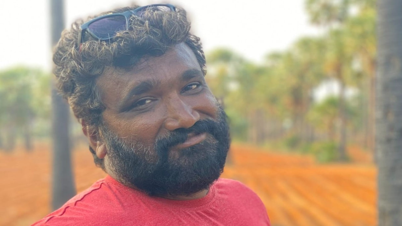 Tamil director Vikram Sugumaran passes away due to cardiac arrest while traveling in bus