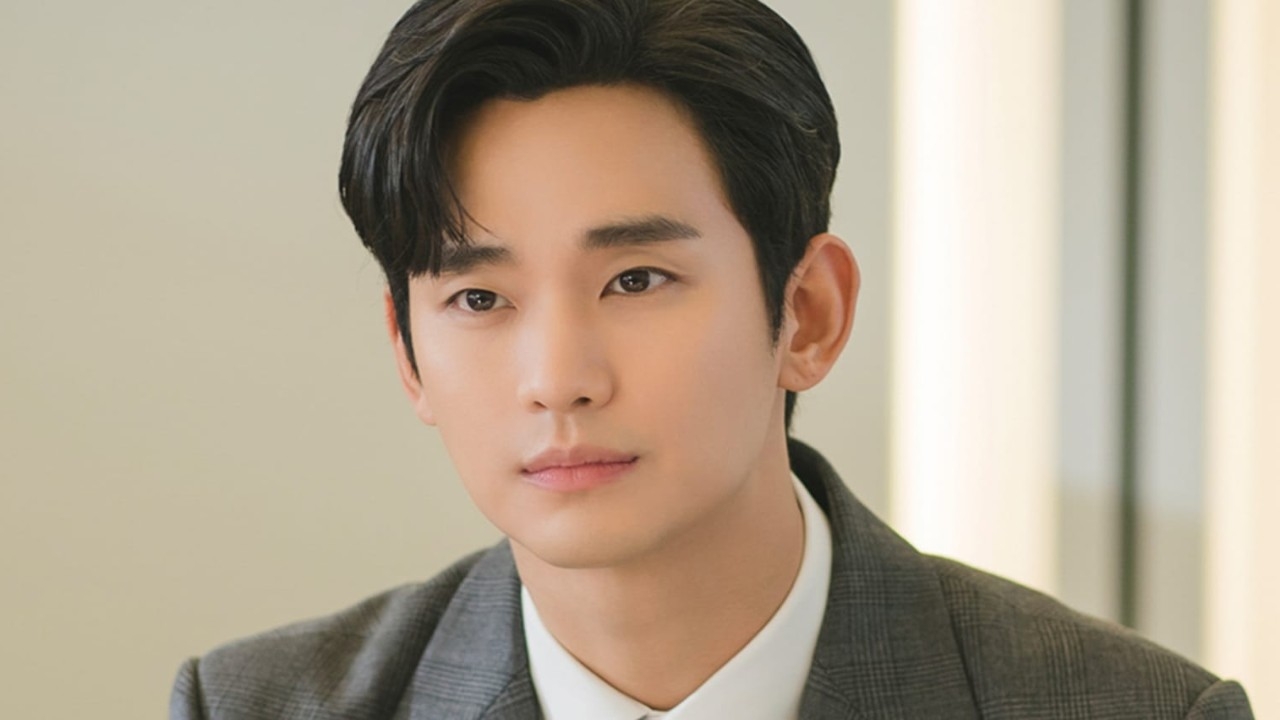 Kim Soo Hyun's Seoul apartment seized over unpaid 3 billion KRW penalty amid Kim Sae Ron row, actor's team blames Garosero