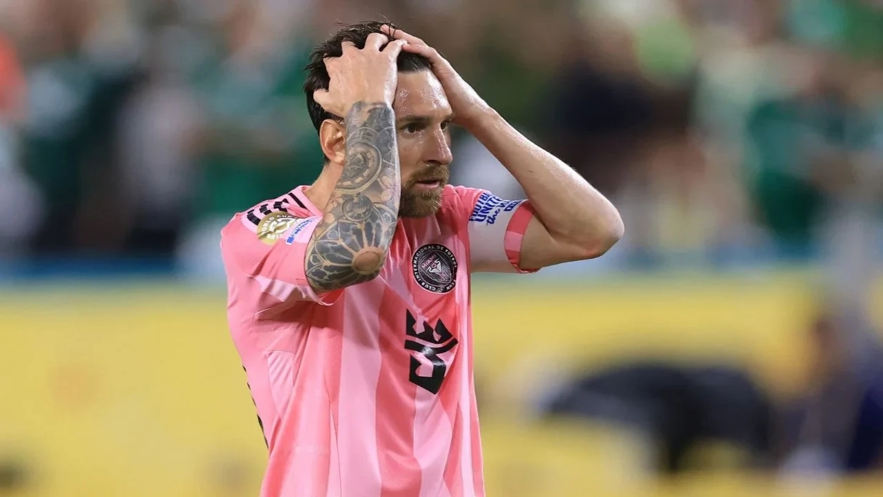 ‘Marry me?' Here's how Lionel Messi reacted to 98-year-old grandmother's pitch-side proposal