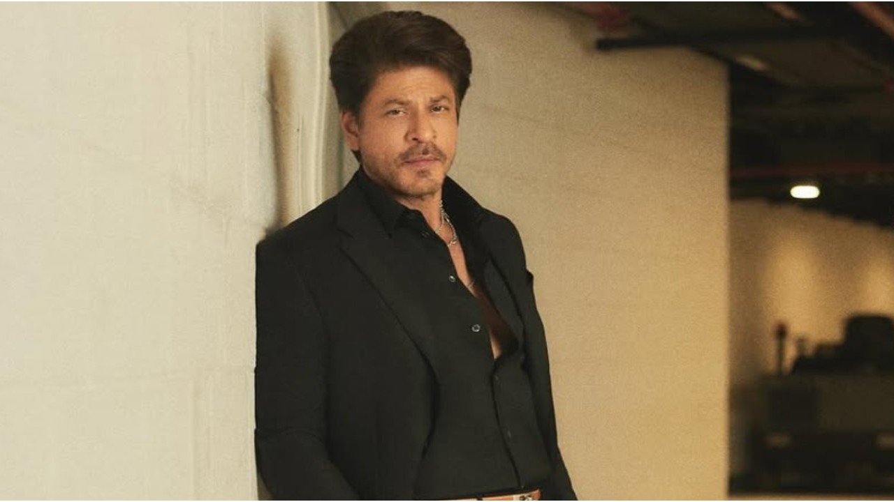 Shah Rukh Khan's ‘Billy Hill' t-shirt, muscular physique and tattoos in new VIDEO amid King shoot break the internet: ‘Cooking with this look'