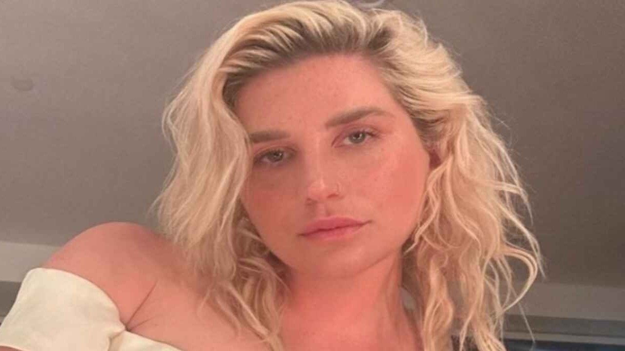 Kesha Faces Backlash from Fans for ‘Vulgar' Moves During Mighty Hoopla Performance