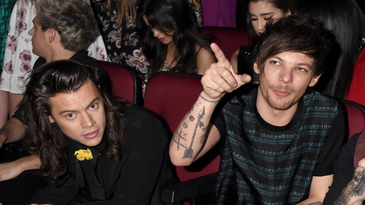 Louis Tomlinson Sparks ‘Larry' Buzz After Liking and Unliking Romance Reel With One Direction Bandmate Harry Styles