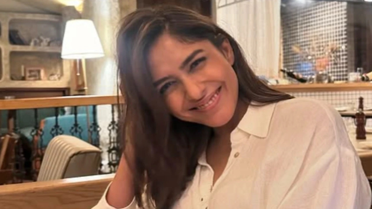 Want healthy and glowing skin like Mrunal Thakur? This chia seed drink is what you need in your life