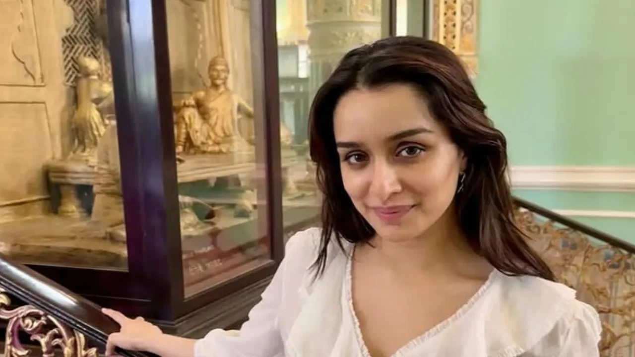 Shraddha Kapoor's beauty hack for healthy skin: No makeup to bed, clean eating and goodness of coconut water