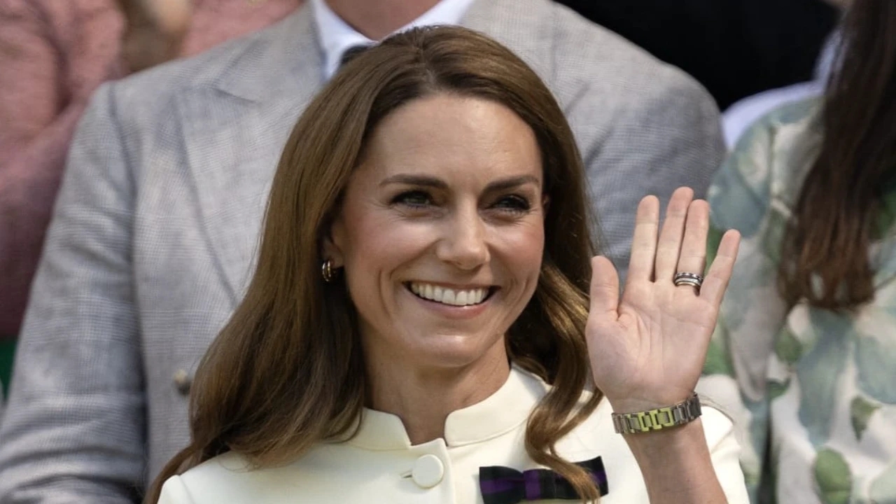 Kate Middleton Gets Emotional at Wimbledon Women Single's Final Amid Receiving Standing Ovation from Audience, WATCH