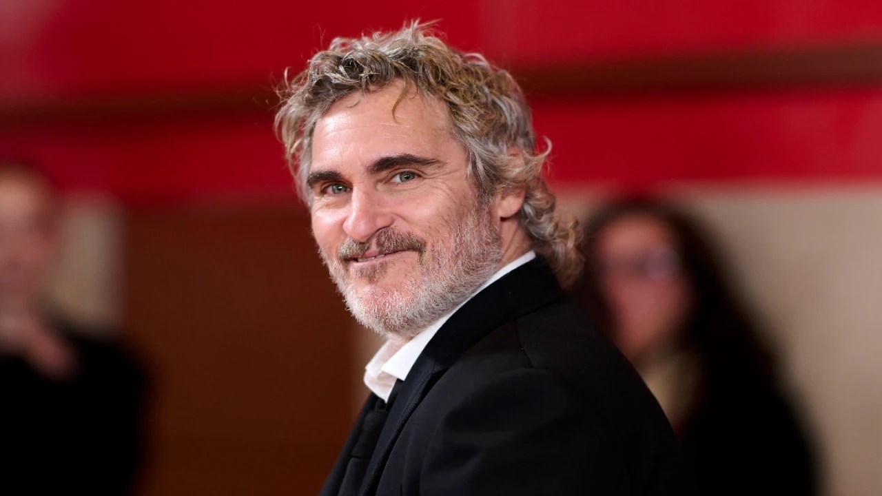 Joaquin Phoenix Issues Public Apology For His Infamous David Letterman Interview, Calls It ‘One of the Worst Nights…'