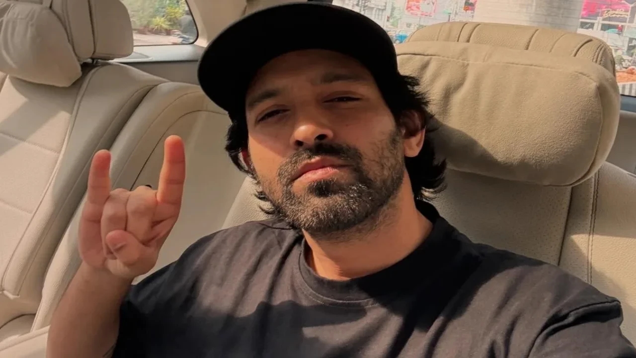 Vikrant Massey reacts to claims of outsiders not getting enough opportunities in Bollywood