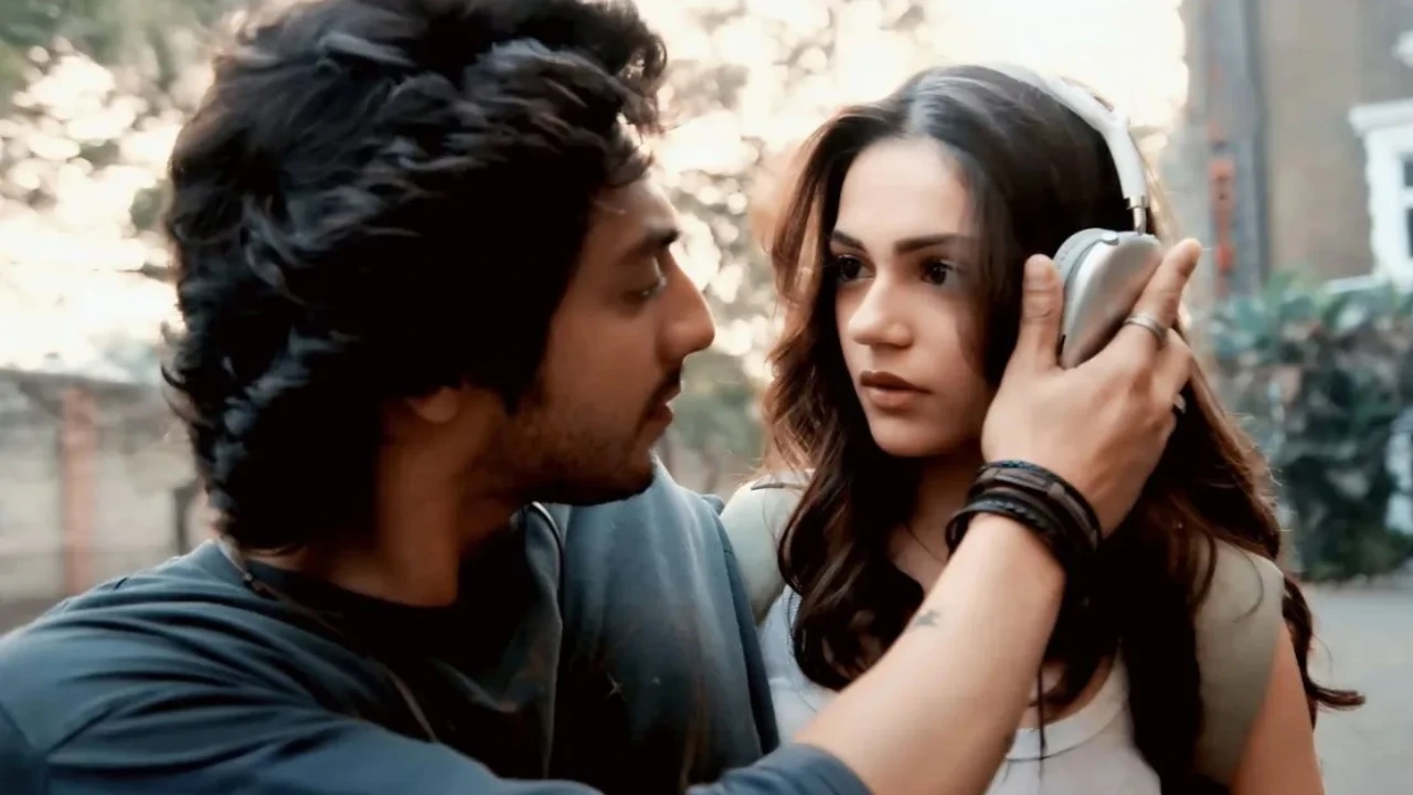 Saiyaara 4th weekend box office: Ahaan Panday and Aneet Padda's blockbuster adds Rs 10 crore to the tally; Netts 318 in 24 days