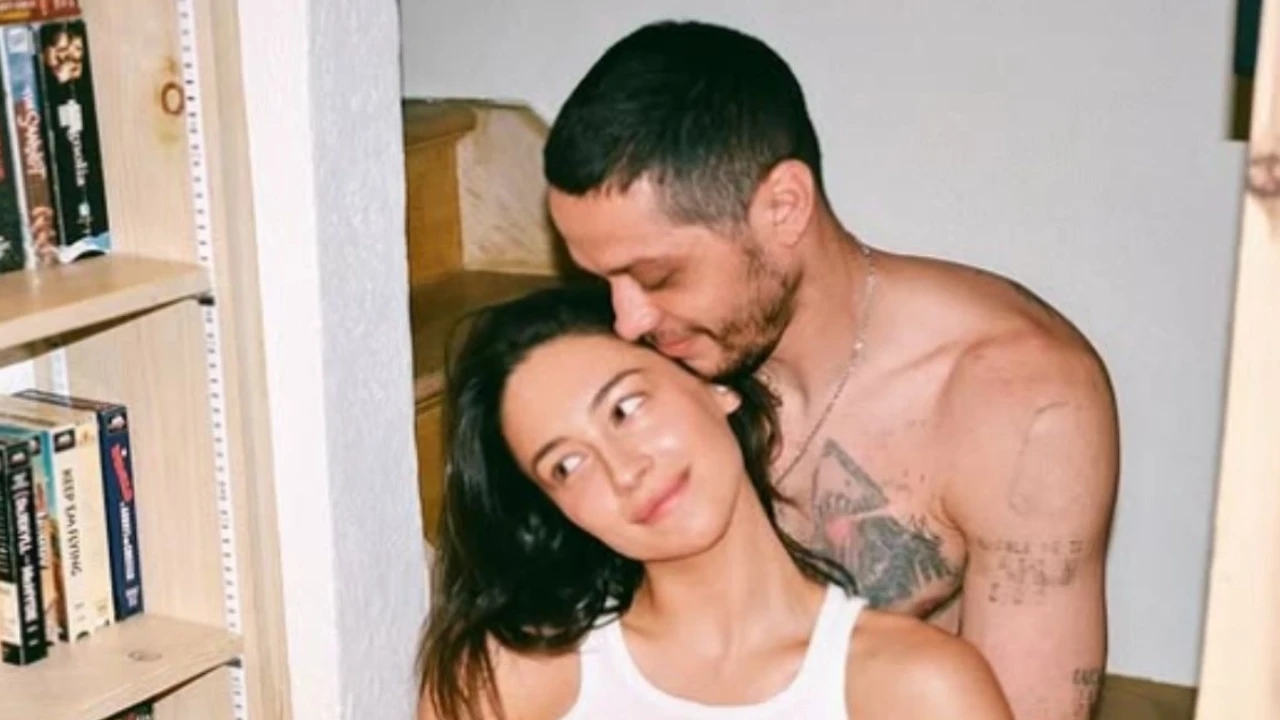 Pete Davidson Feels Guilty His Girlfriend Elsie Hewitt Can't Have Private ‘Ideal Pregnancy' Because of Fame