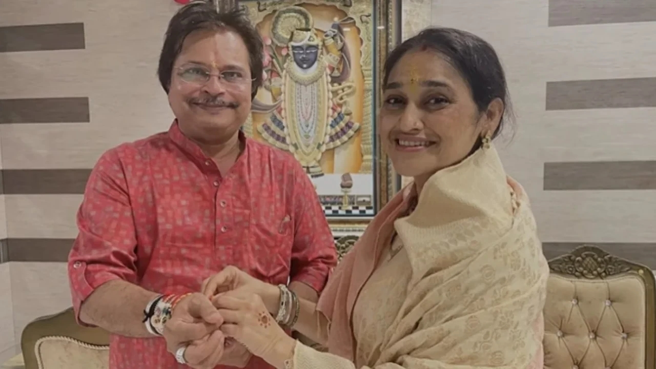 WATCH: Asit Modi visits Disha Vakani aka Daya Ben's house, their reunion leaves Taarak Mehta Ka Ooltah Chashmah fans berserk
