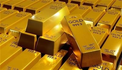 الذهب يتراجع إلى 3202 دولار للأونصة نهاية تداولات الأسبوع الماضي