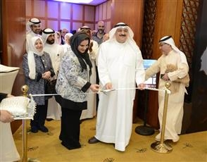 وزير الصحة: 40 عملية ناجحة لزراعة خلايا جذعية لأطفال مرضى بالثلاسيميا والأنيميا المنجلية في الكويت