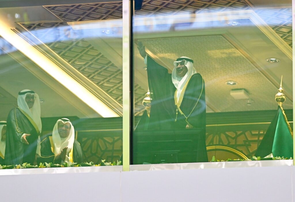 #الكويت بطلاً لـ #كأس_ولي_العهد للمرة العاشرة في تاريخه بعد الفوز بهدف قاتل أمام #العربي في المواجهة النهائية