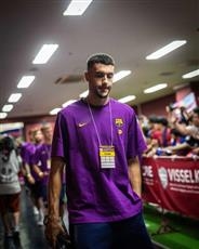 رسمياً.. جوان غارسيا يرث قميص تير شتيغن رقم 1 مع برشلونة