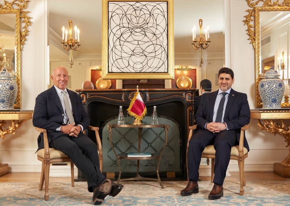 QCB governor meets Starwood Capital Group chairman