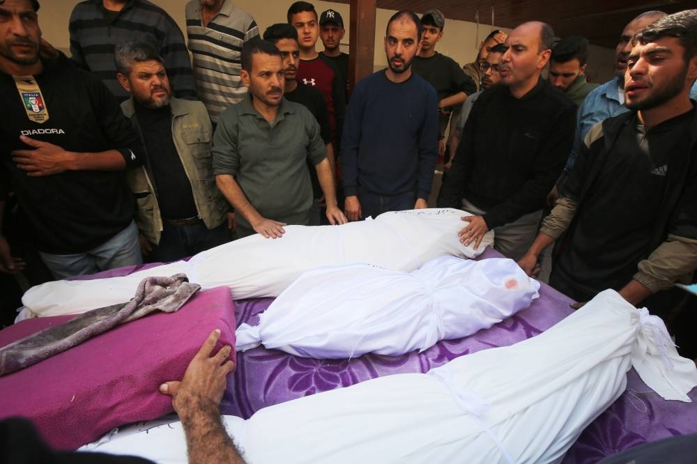Israeli attacks kill over 60 Palestinians as Gaza blockade accelerates starvation
