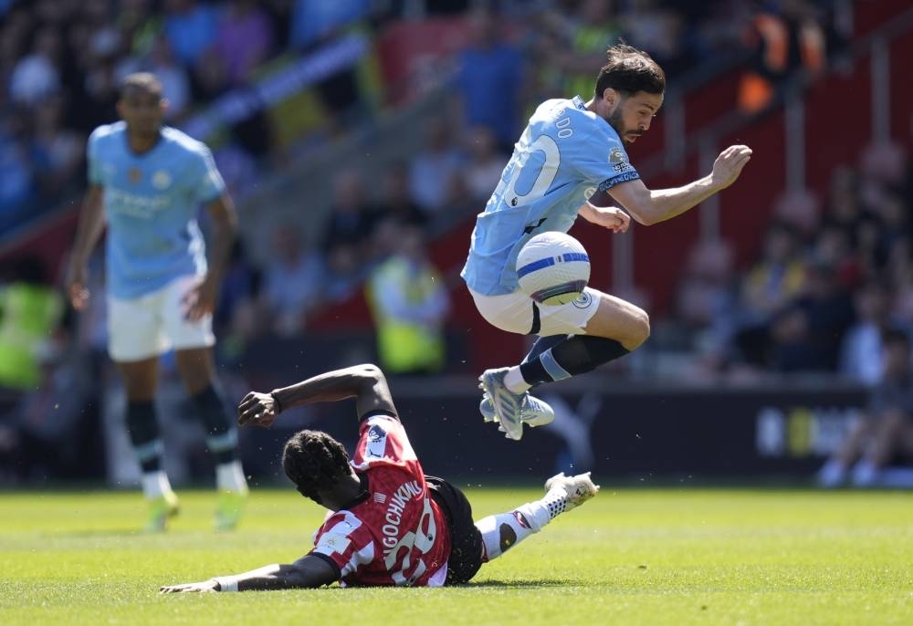 Southampton hold City to pass Derby's record low points total