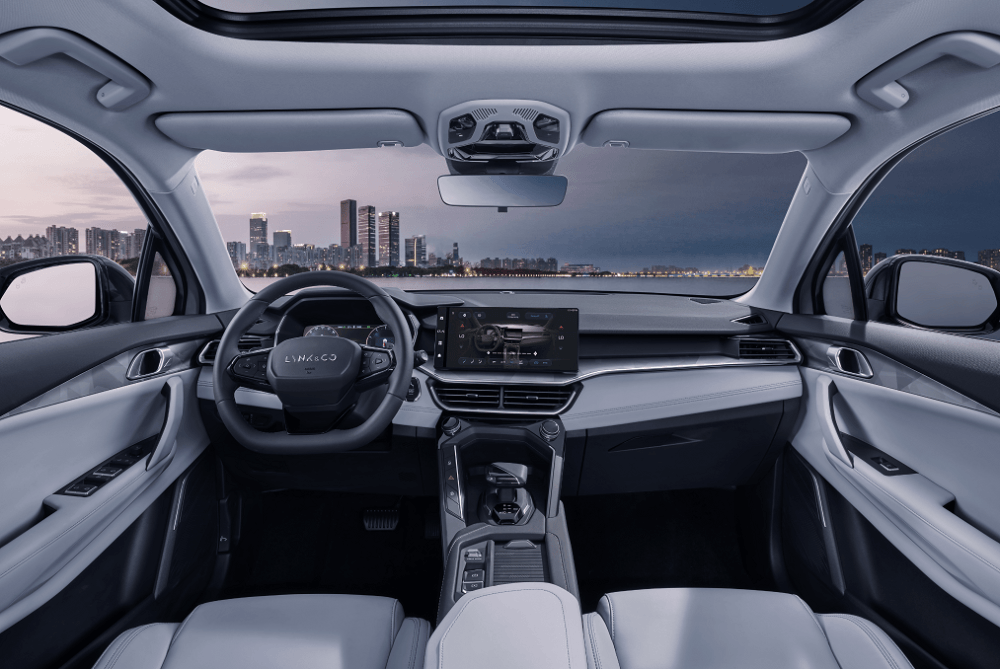 The all-new Lynk & Co 06: A stylish B-segment SUV