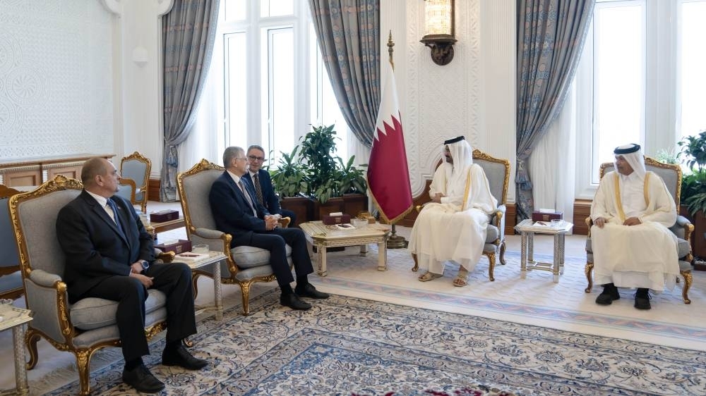 Deputy Amir receives Hungarian parliament speaker, bids farewell to German envoy