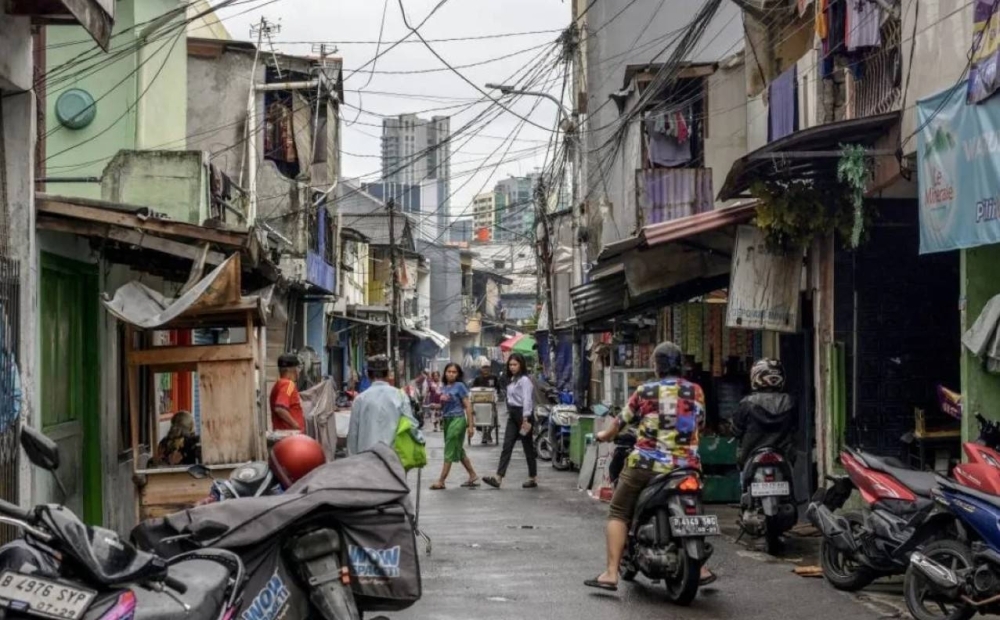 Indonesia seeks to grow energy, cut emissions