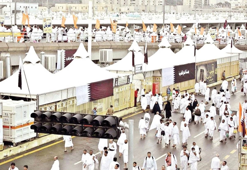Awqaf minister tours camps of Qatar's pilgrims in holy sites of Mina, Arafat