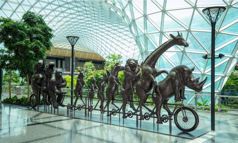 Permanent wildlife sculpture collection unveiled at HIA
