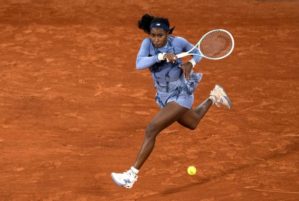 Gauff fights off Keys to make last four