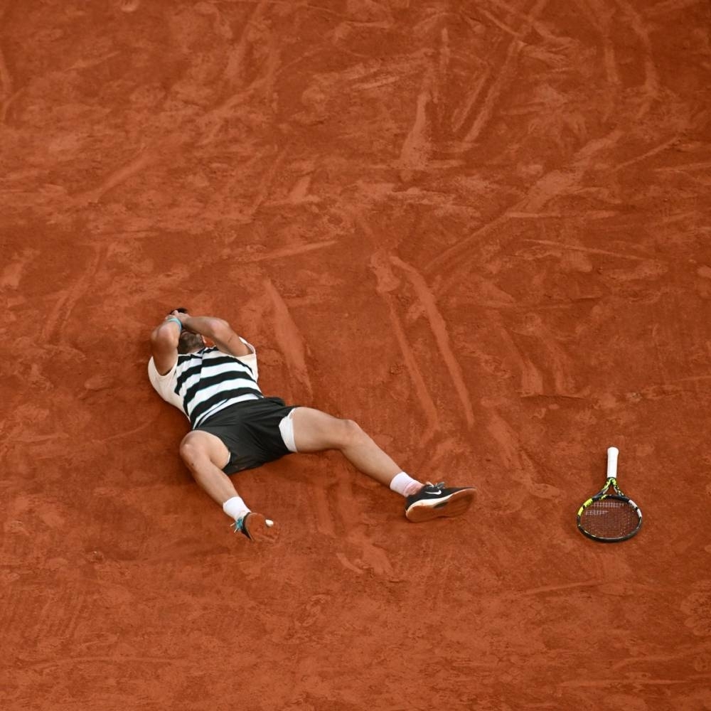 Alcaraz defends French Open title with sensational win over Sinner